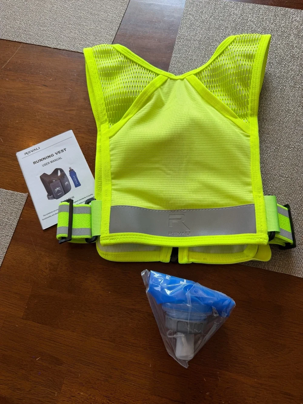 New‎ neon yellow running vest